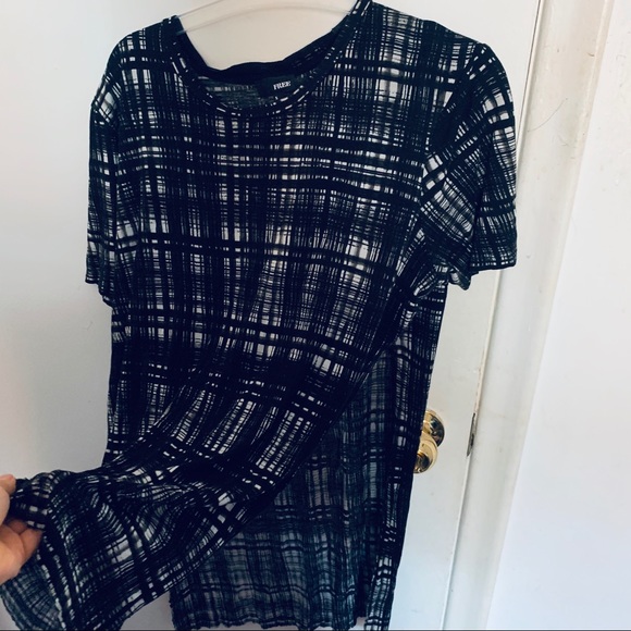 Wilfred Free Plaid Side Split tee black and white - Picture 2 of 5